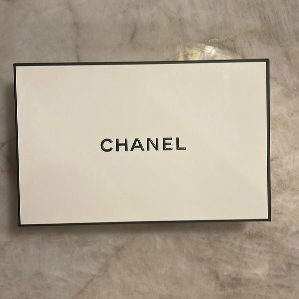 CHANEL GIFT BOX 9x5.5x3 w/ Original Chanel wrapping and logo sticker inside.